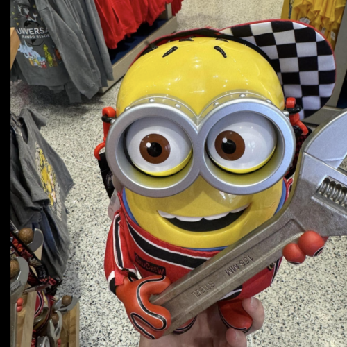 Minion Carreras