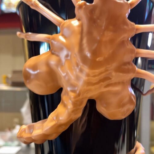Cubeta Alien Abrazacaras