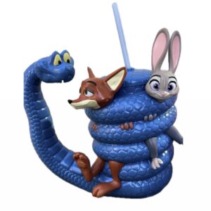 Vaso Gary abrazando a Nick y Judy